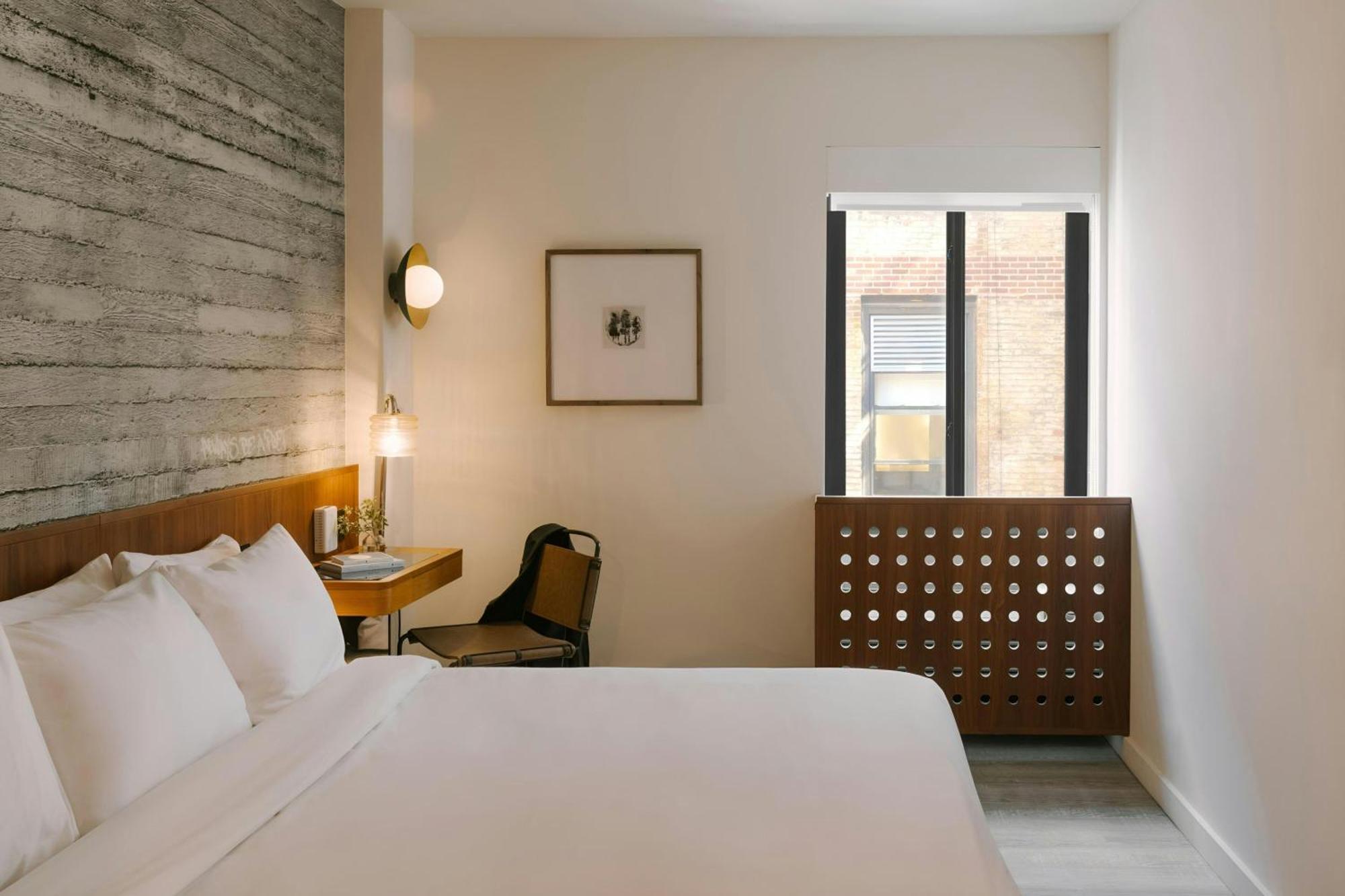 Sonder Henri On 24 * New York